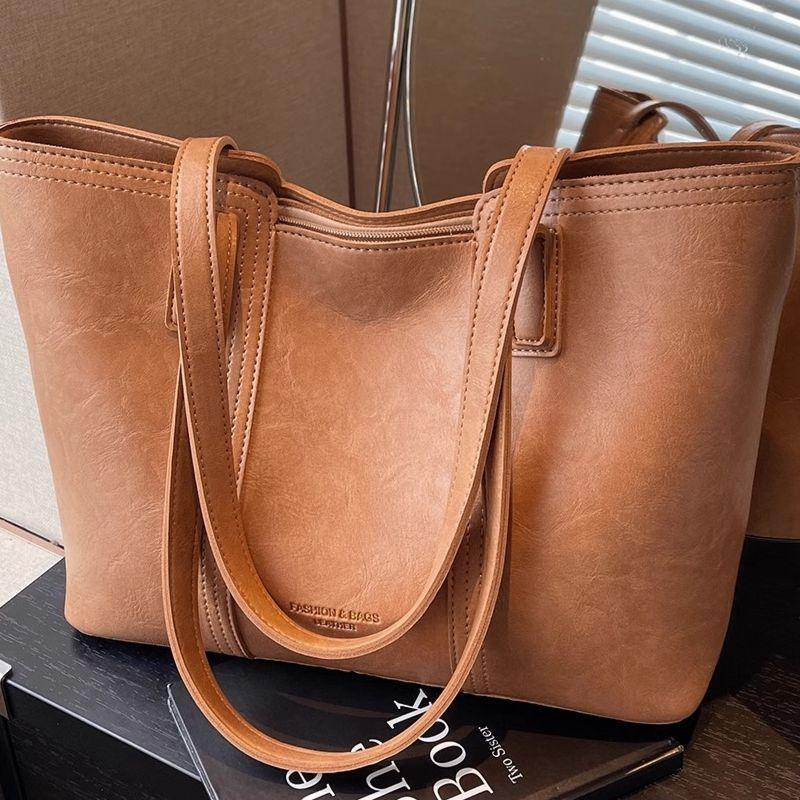 Casual contrasting color large-capacity bag, summer new shoulder bag, advanced texture commuting, foreign style tote bag