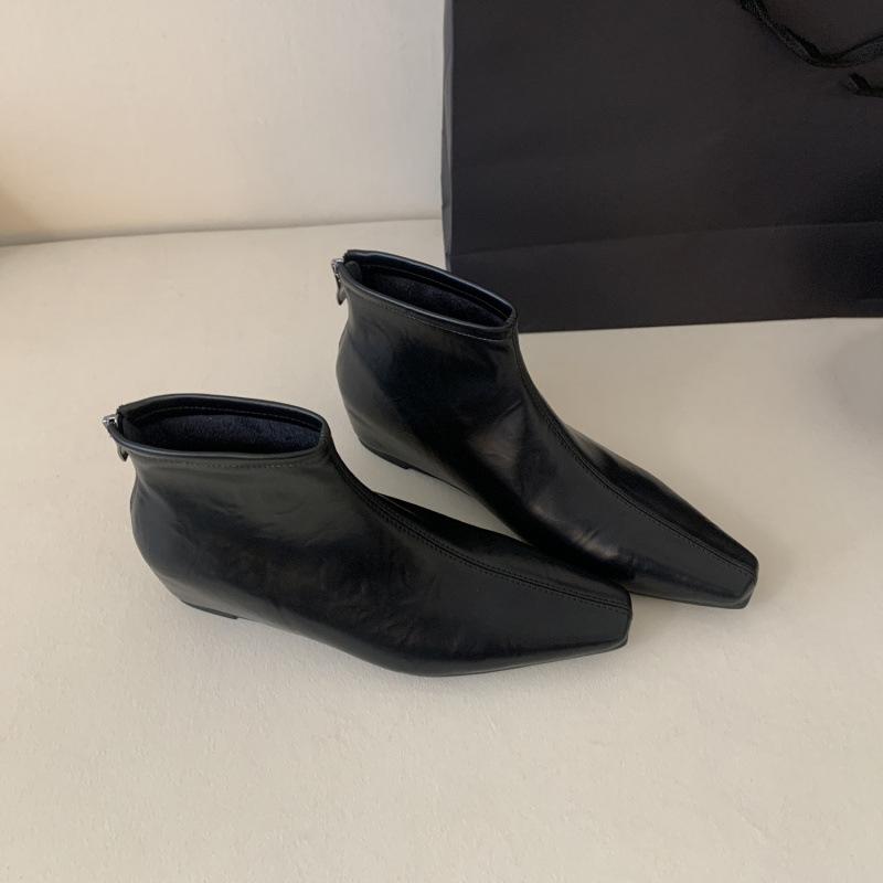 Square Head European and American Short Boots Women's 2025 Autumn and Winter New Women's Boots Fashion Inner Height Increase Thin Boots Niche Design