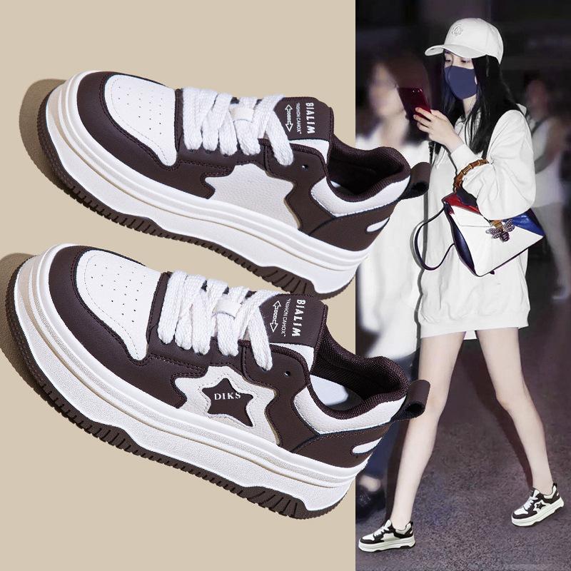 Platform white shoes women's leather 2025 spring and autumn single shoes winter versatile lightweight shoes sports and leisure velvet board shoes