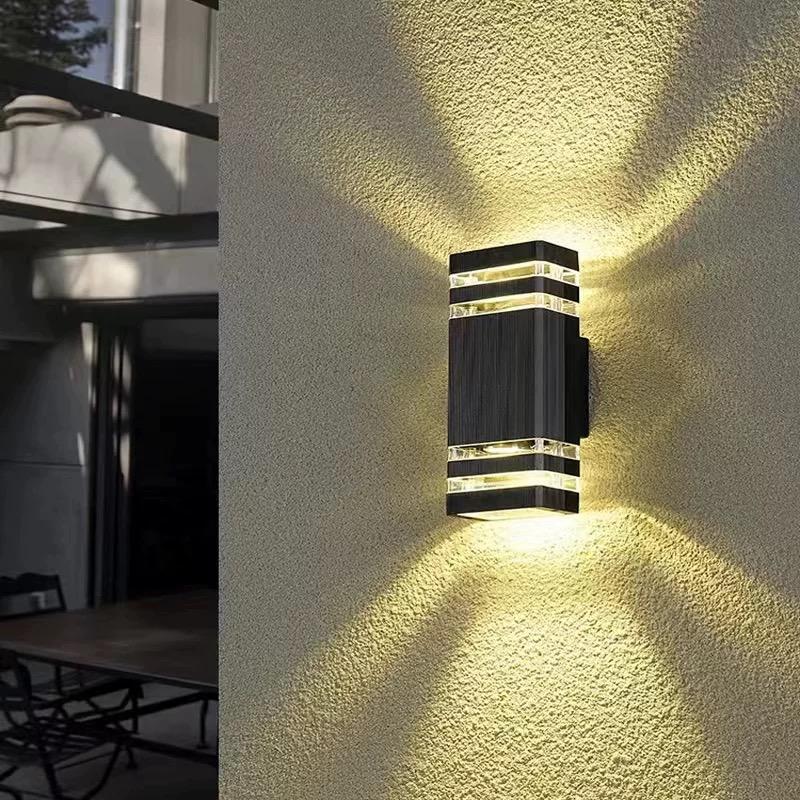 Außenwandleuchten Außenwand wasserdichte LED-Wandfluter Hoteleingang obere und untere Doppelkopf-Säulen Außenlicht