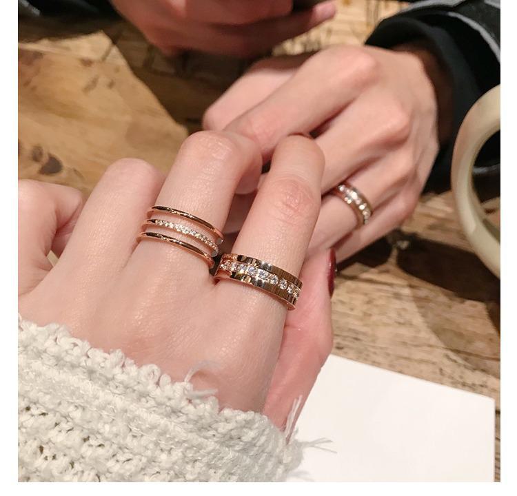 Korean Style Rose Gold Micro-Inlaid Diamond Titanium Steel Ring for Men and Women