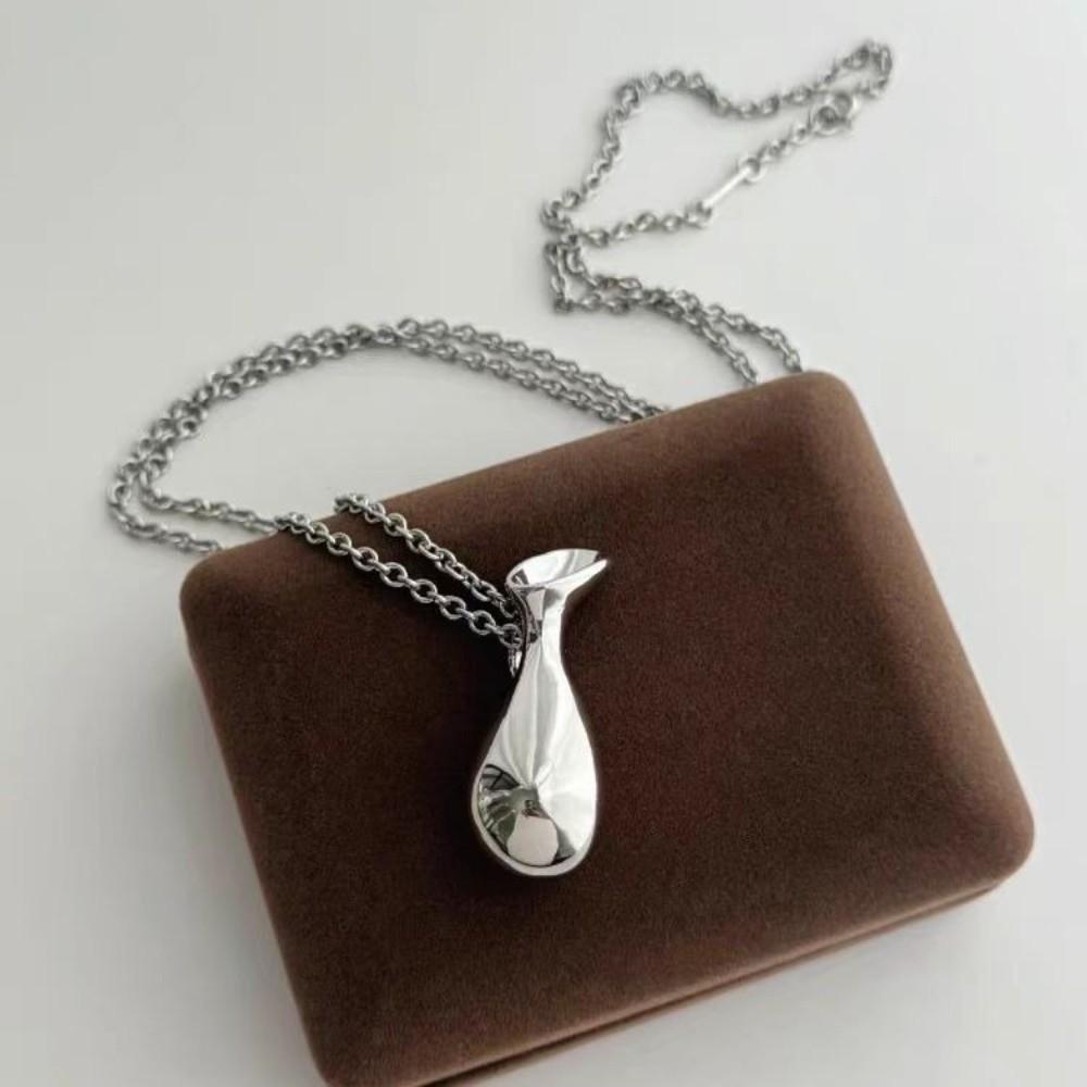 Temperament Long Sweater Chain Retro Fashion Jewelry Portable Water Bottle Pendant Necklace  Lady