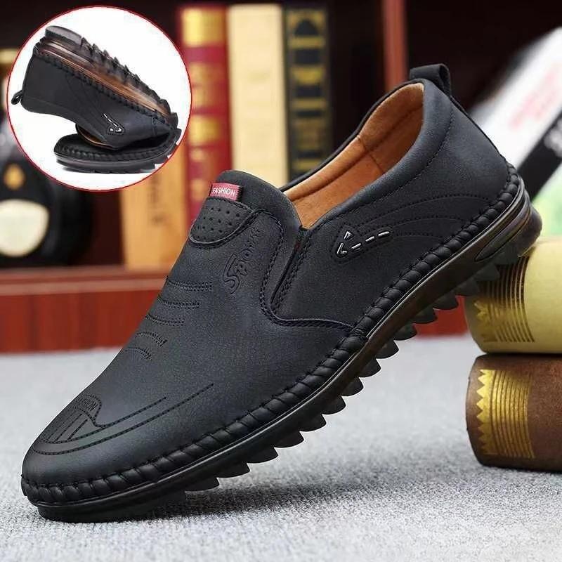 Fashion New Men's Casual Shoes Hollow Breathable Loafers Slip-on Sandals for Men PU Leather Breathable Shoes White Male Work Shoes