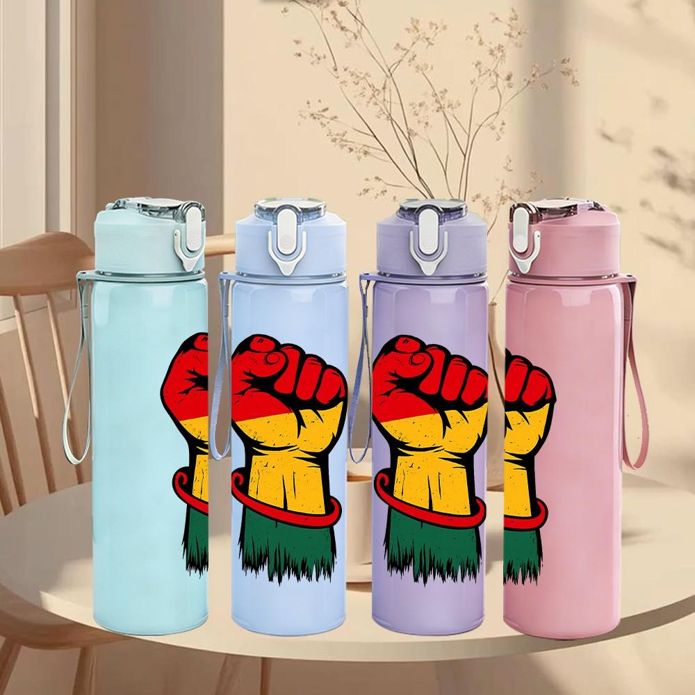 1PC Raised Fist Art Pattern 750ml Color Plastic Sports Water Bottle Leakproof Flip Straw Lid Suitable for Sports Office Home Use