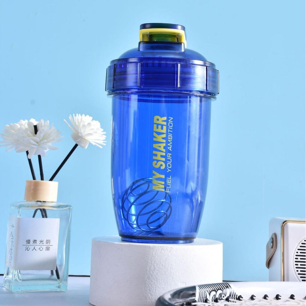 Water bottle student sports fitness protein powder water cup 100ml milkshake cup high value plastic shaking cup kettle
