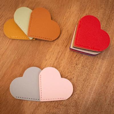 Étiquettes, onglets séparateurs et tampons – Marque-pages