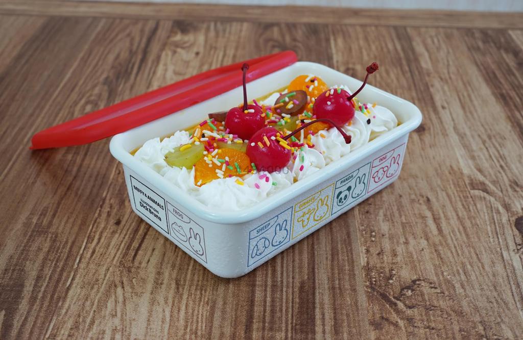 Fuji Enamel Miffy & Animals Shallow Square Container, Medium, MF24-M