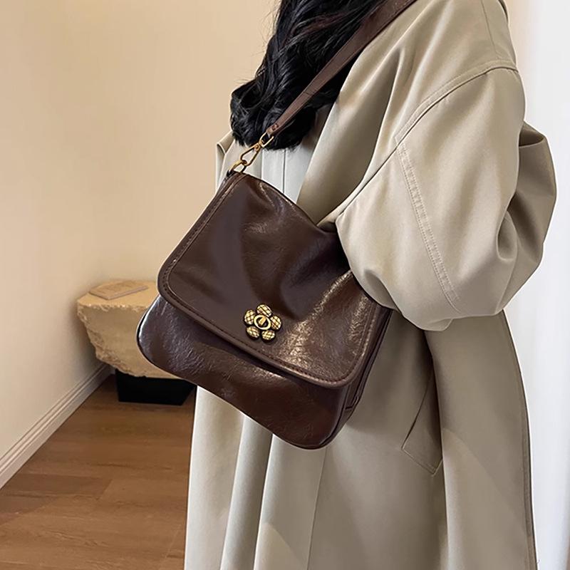 

Bag women s 2025 new summer messenger bag underarm women s bag retro high-end single shoulder messenger bag luggage