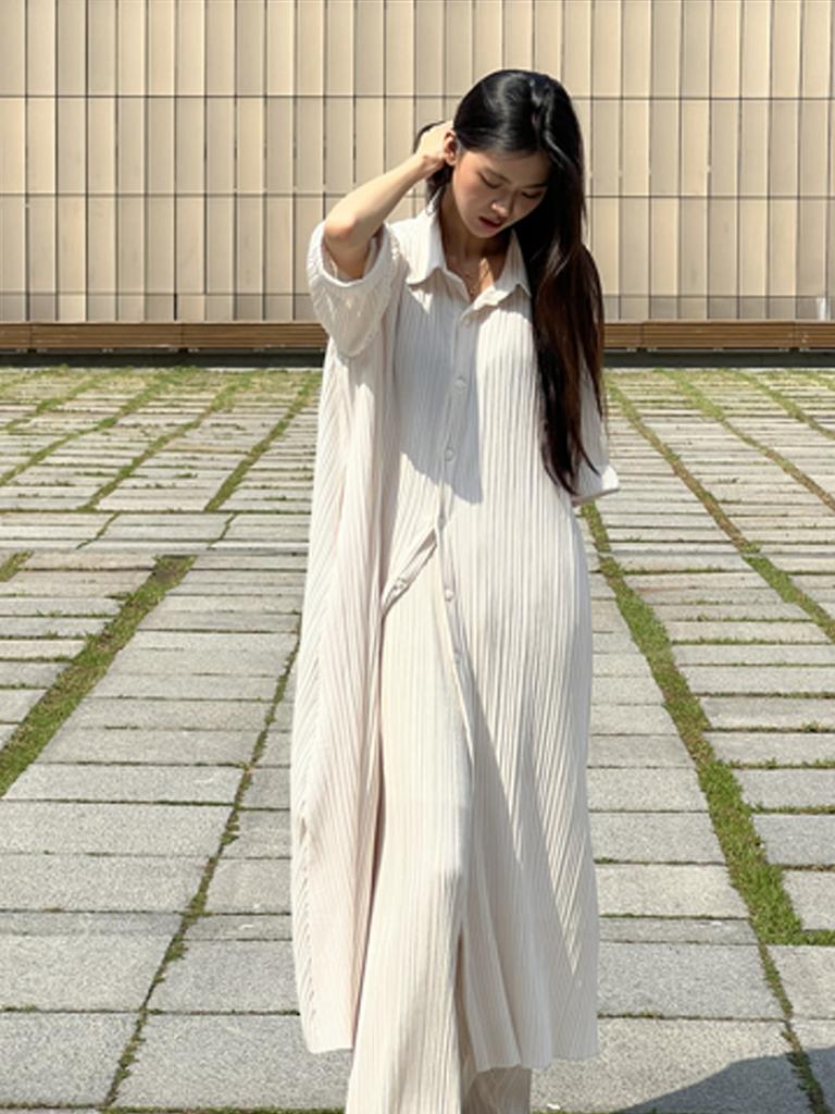 MER MER (2 Colors) Pleated Collar Long Shirt Dress_Black/Ivory