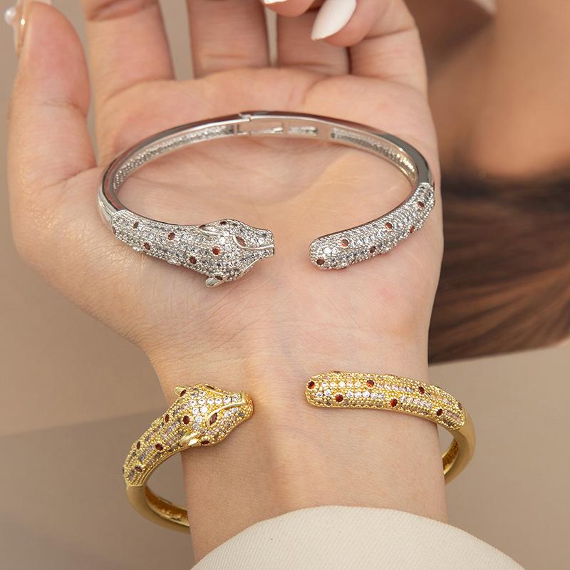 New Stone Leopard Bracelet High Design Open Bracelet European and American Bracelet