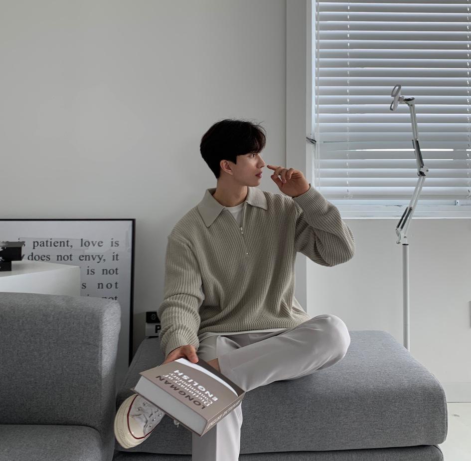 Men's Retro Half-Zip Turn-Down Collar Sweater, Autumn/Winter Style, Loose Casual Knitwear.