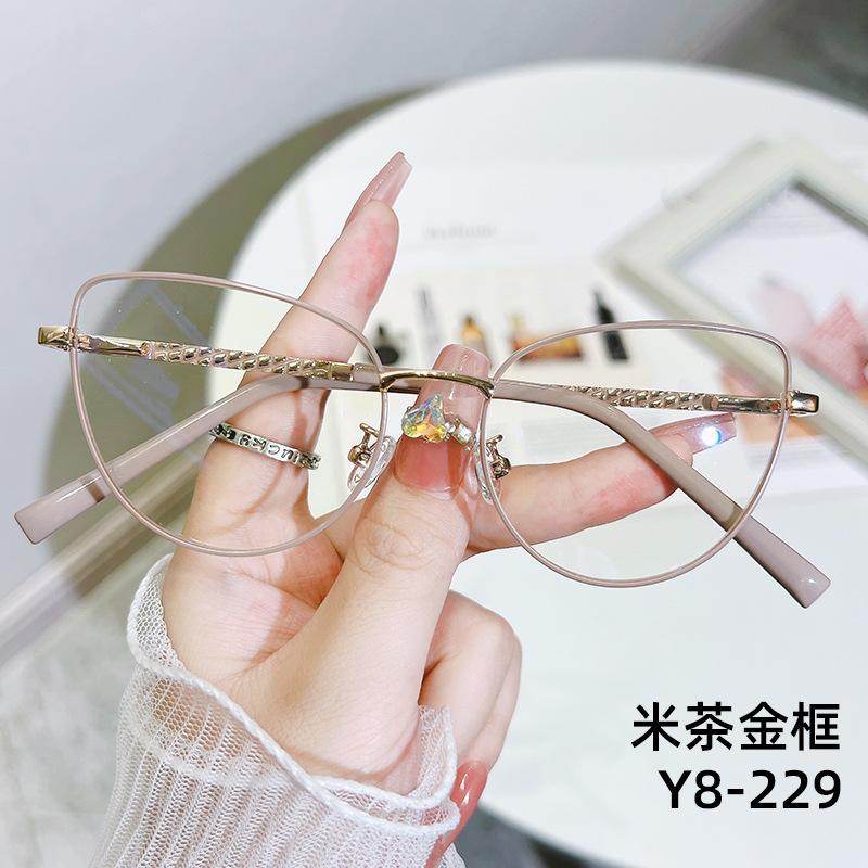 New anti-blue flat glasses plain glasses frame retro fashion small fresh women's glasses can be matched with ultra-light glasses
