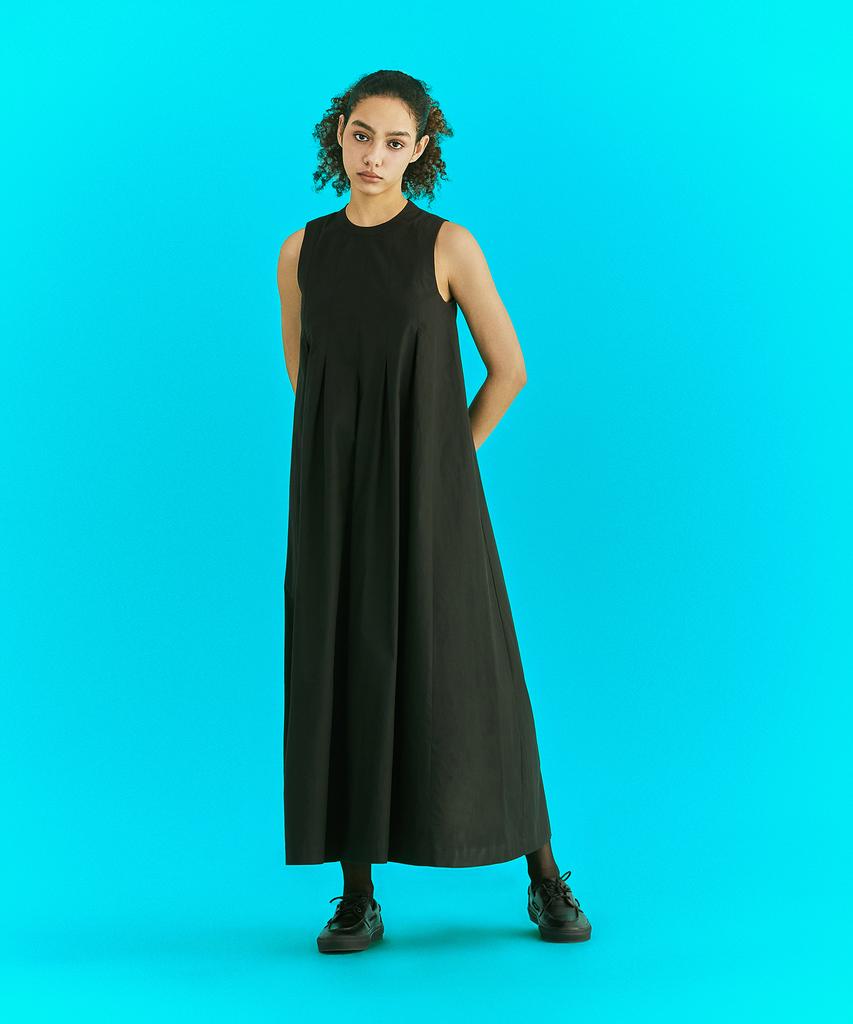 Er Er Pleated Detail Dress Black