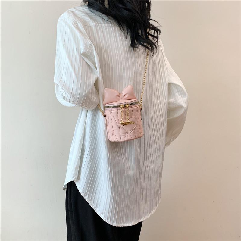 Mini Lipstick Small Bag Women's 2025 New Small Fragrant Wind Pleated Bucket Bag Bow Creative Styling Messenger Bag