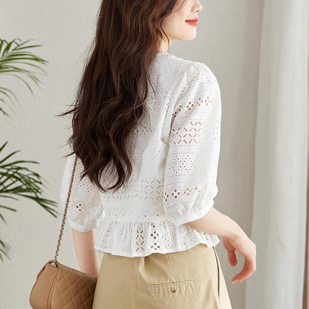 [SYitong] Lace Top, Short Sleeve, Floral Blouse, White, V-Neck, Summer, Embroidery, Cute, Openwork, Fluffy, Figure-Flattering, Slimming, Simple, Styli