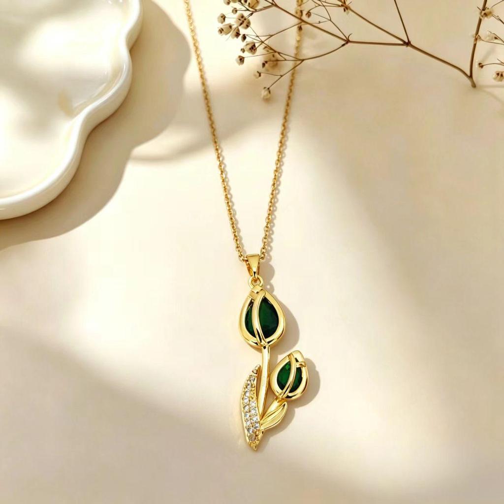 Elegant Cat Pendant Necklace: Fresh Design with Micro-Set Zircons for Women - Light Luxury & High-End Feel; Perfect Clavicle Chain Accessory.