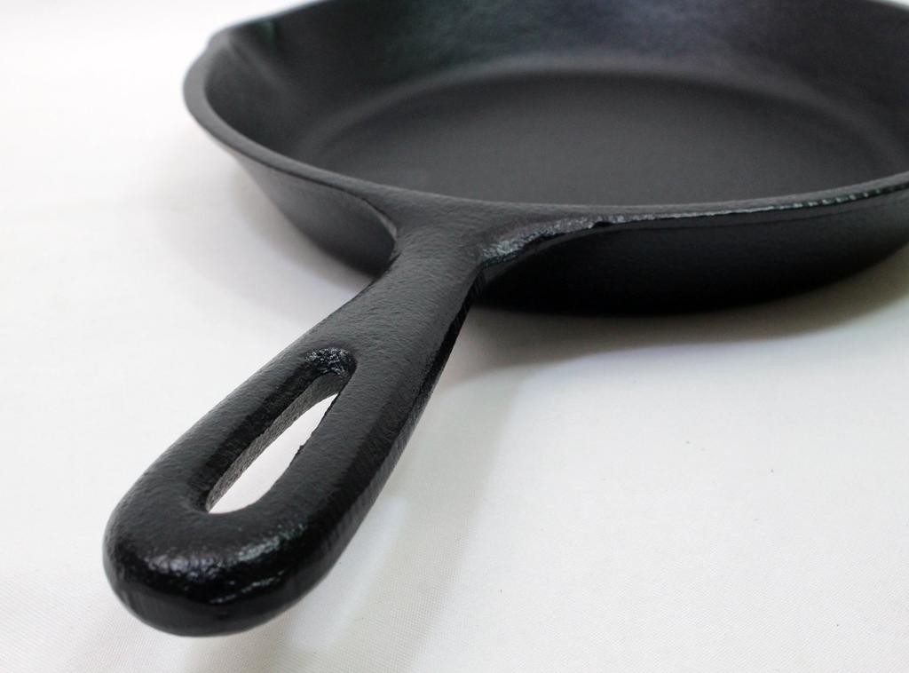 Cast Iron Skillet Frying Pan, Large, 20cm, A-206