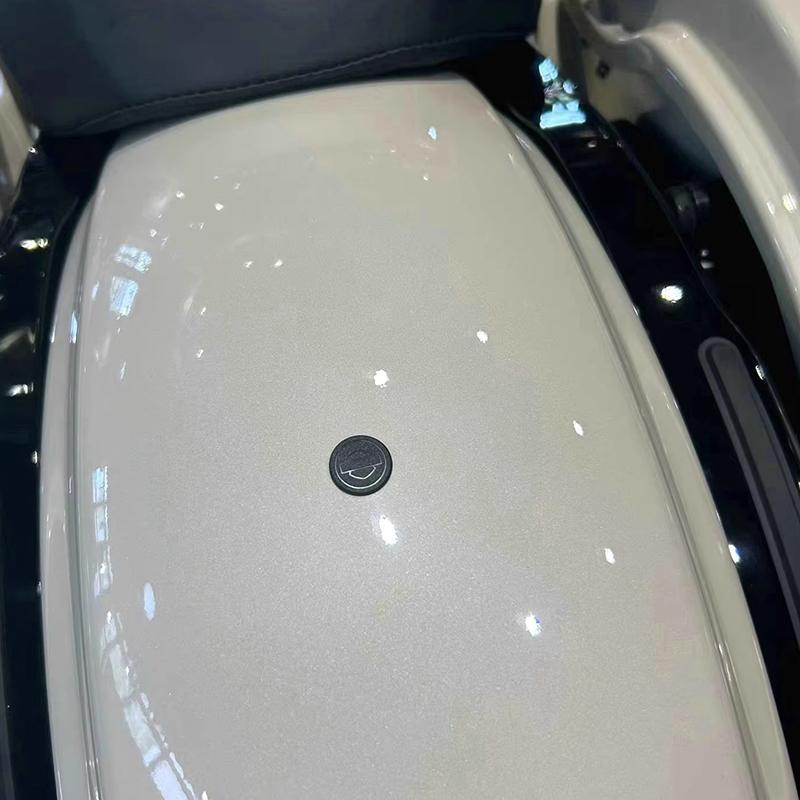 1Pcs For Xl883/1200 X48 72 Rear Mudguard Mud Tile Plug Decorative Screw Hole Plug Cover Decorative Cover