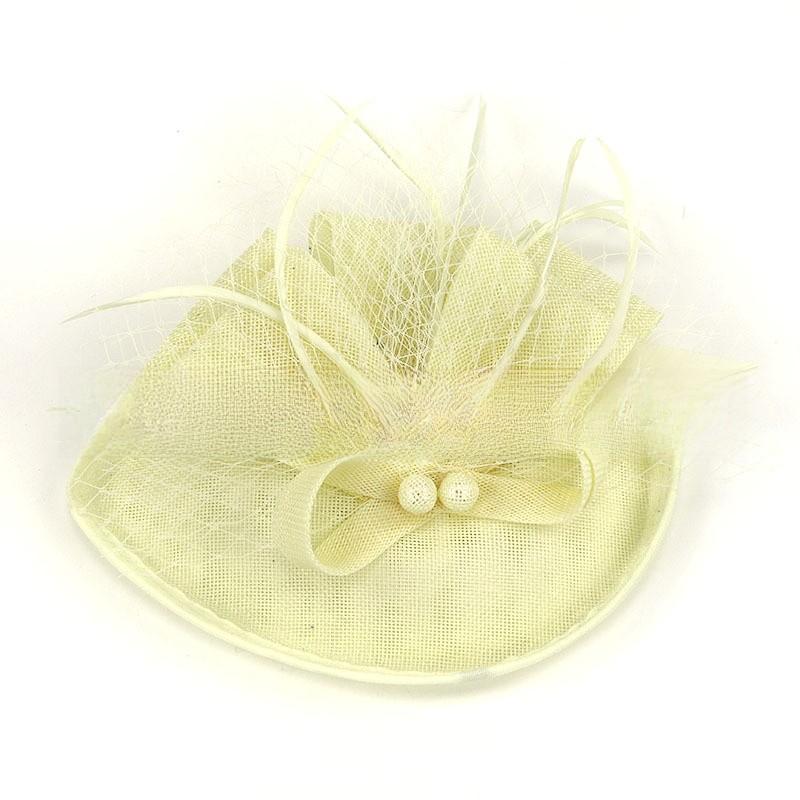 Classic Round Top With Feather Trim For Fashionable Bridal Looks