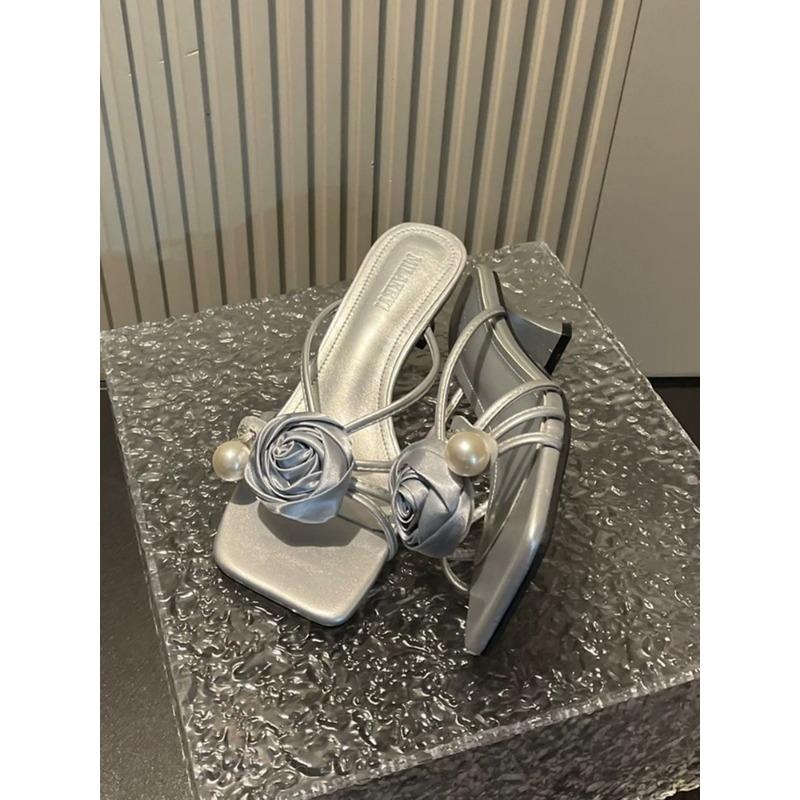 Shoes Womens Slippers Outdoor Thin Heels Luxury Slides Heeled Mules Flower Pantofle Summer Designer High 2024 Floral Elegant Pum