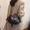 Retro Soft Leather Crescent Bag Women's 2025 New Women's Bag Texture Commuter Bag Shoulder Messenger Bag