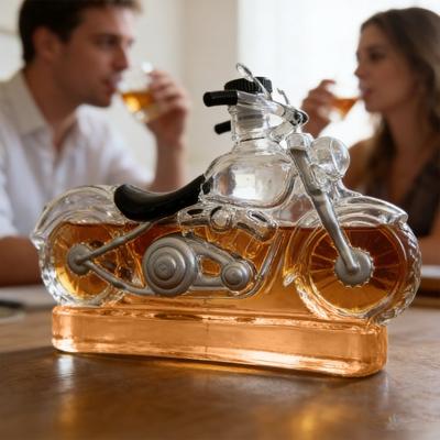 Wine Bottle Motorcycle Decanter with Stable Base Easy-Open Stopper Vintage Art Party Decoration Wine Accessories