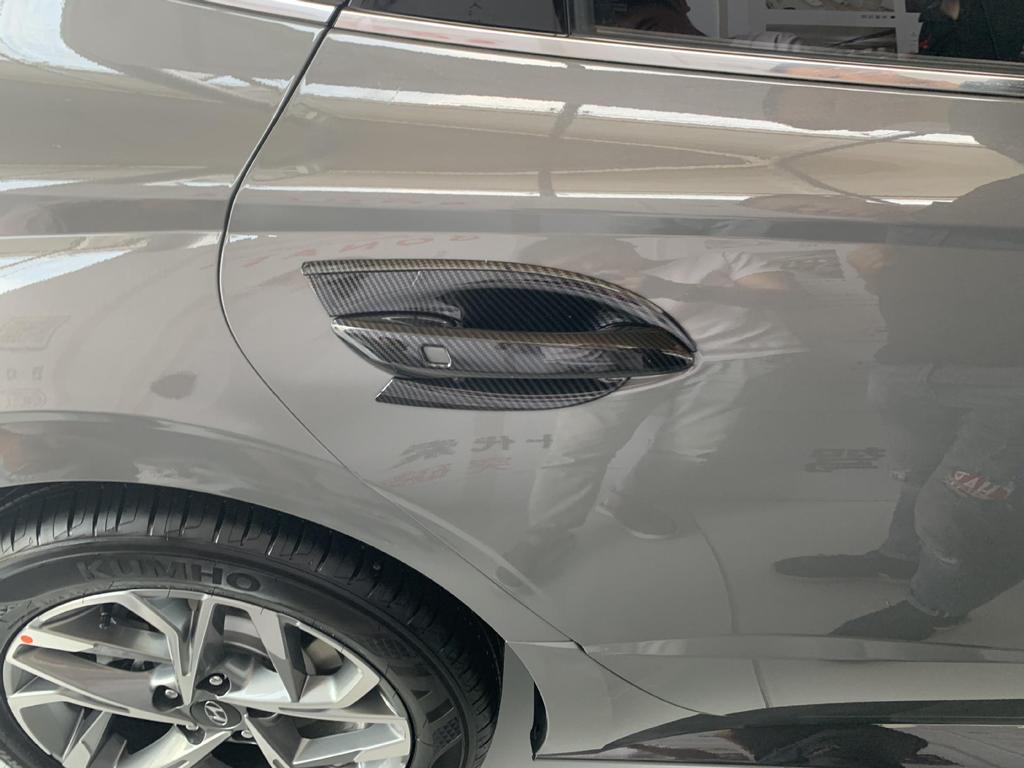 Fits Modern Sonata: Rearview Mirror, Rear Spoiler, Fuel Cap, Door Handle, Door Cup, Taillight Cover