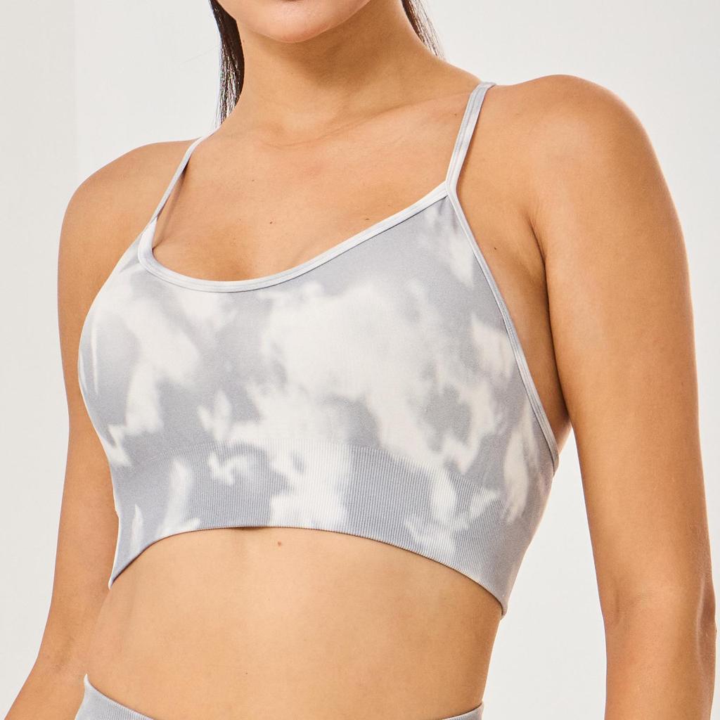 DARCSPORT Women's Seamless Wolf Print Fitness Set (Bra, Shorts, Pants)