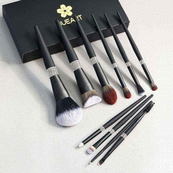 14-Piece Black Makeup Brush Set – Includes Eyeshadow & Blush Brushes with Soft Bristles