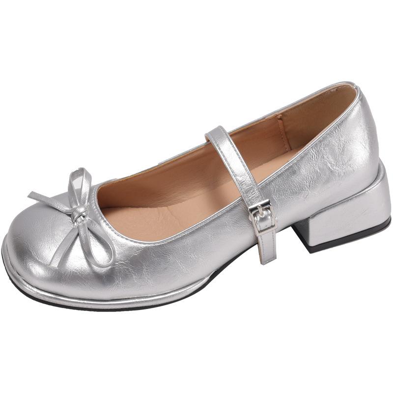 

French silver design bow one-word buckle thick heel Mary Jane shoes women s 2025 summer new versatile single shoes 35 серебряный