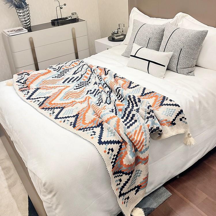 Bohemian Ethnic Knitted Throw Blanket - Nordic Shawl, Air Conditioning Cover, Tassel Bed End Blanket for Homestay.