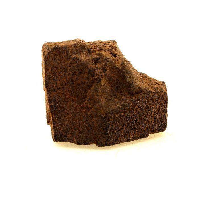 Pierres et Minéraux. Staurolite. 208.80 ct. Kerzest, Coray, Finistère, France.