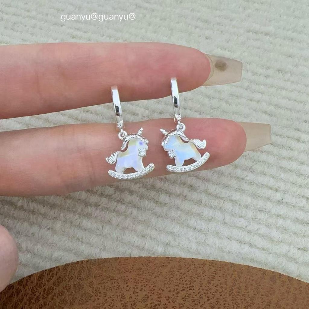 Chic Unicorn Zircon Ear Cuffs: Exquisite, Sweet & Versatile Earrings for Women