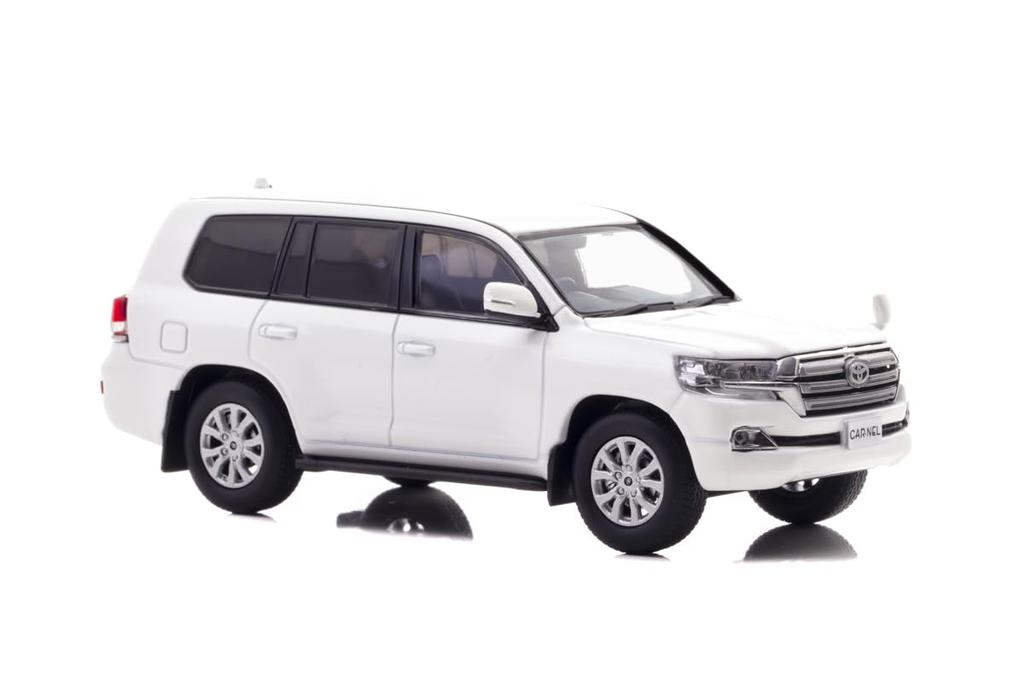 CARNEL Scale Toyota Land Cruiser AX G Selection 2015 White Pearl Crystal Shine Finished Product CN431504 1/43 (URJ202)