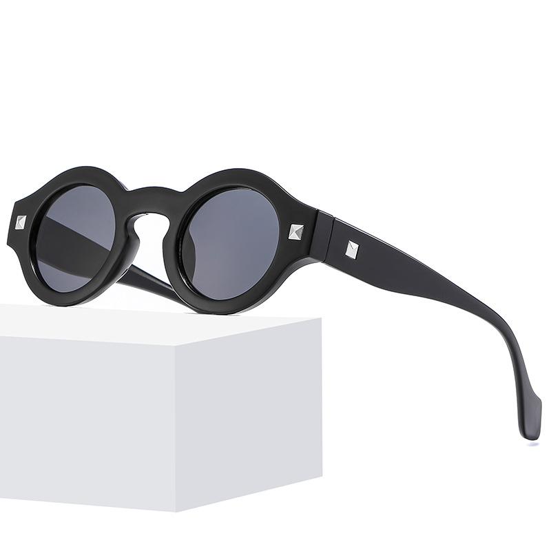 Round Sunglasses Men Punk Double Color Shades UV400 Retro Rivets Decoration Women Trending Sun Glasses Clear Lens Frame