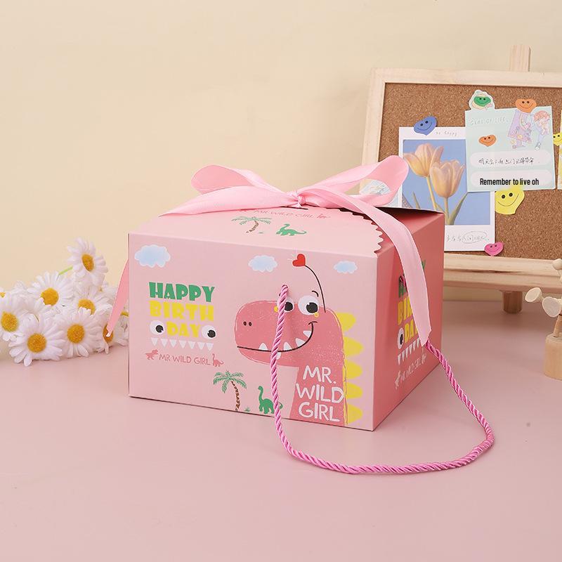 Cartoon Kids' Birthday Gift Box: Hand-Painted, Candy Souvenir & Egg Packaging for First Birthdays and Weddings