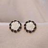 New Black Enamel Stud Earrings for Women White Acrylic Flower Korean Fashion Lovely Girls Ear Accessories Brincos 2025