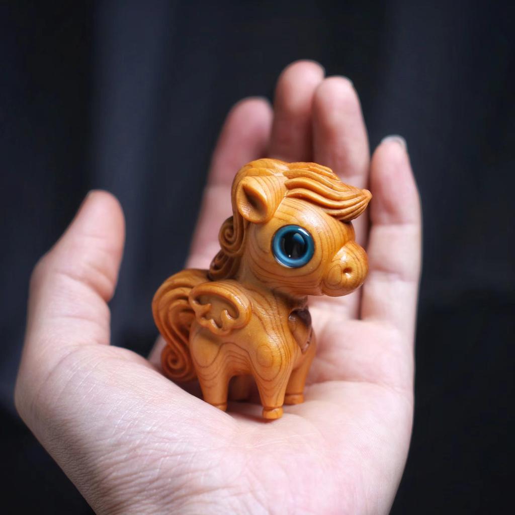 Wooden Blue Eye Zodiac Horse Ornament Miniature Offices Home Room Cute Decoration School Kids Event souvenirs Birthday gift 2026
