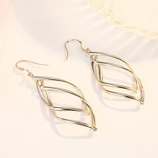 Kvinner øredobber Lineær Swirl Kvinne Bright Luster