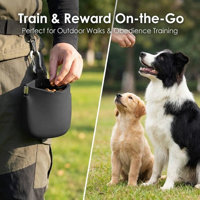Pet Dog Treat Silicone Pouch Auto Closing With Hook Portable Training Snack Container for Outdoor Hiking Camping Use