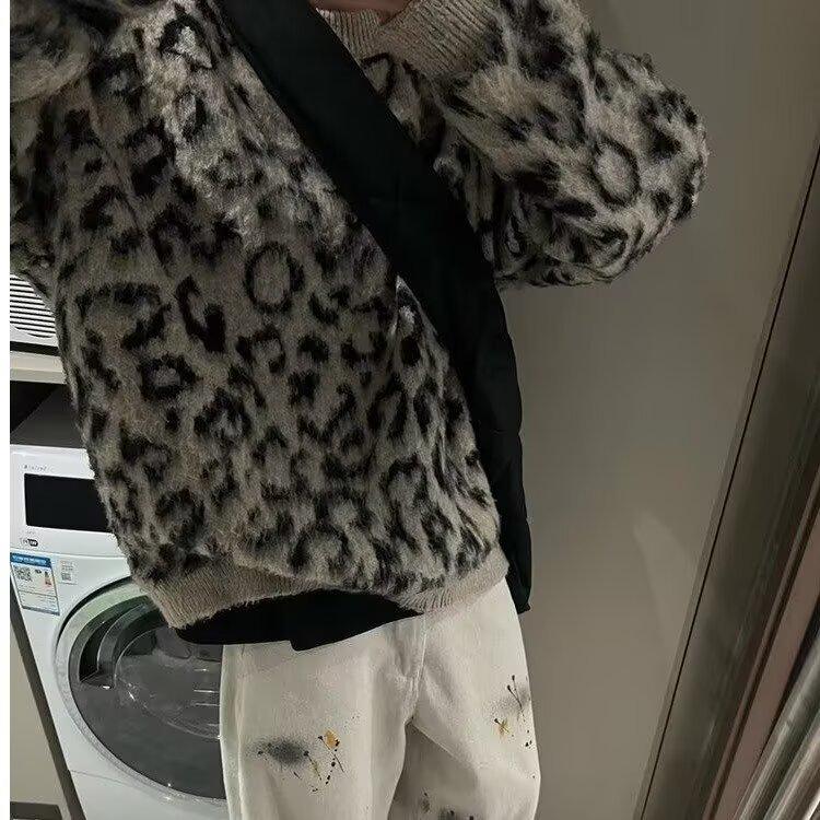 Men's Retro Leopard Print Sweater - High-End Color Block Knitwear