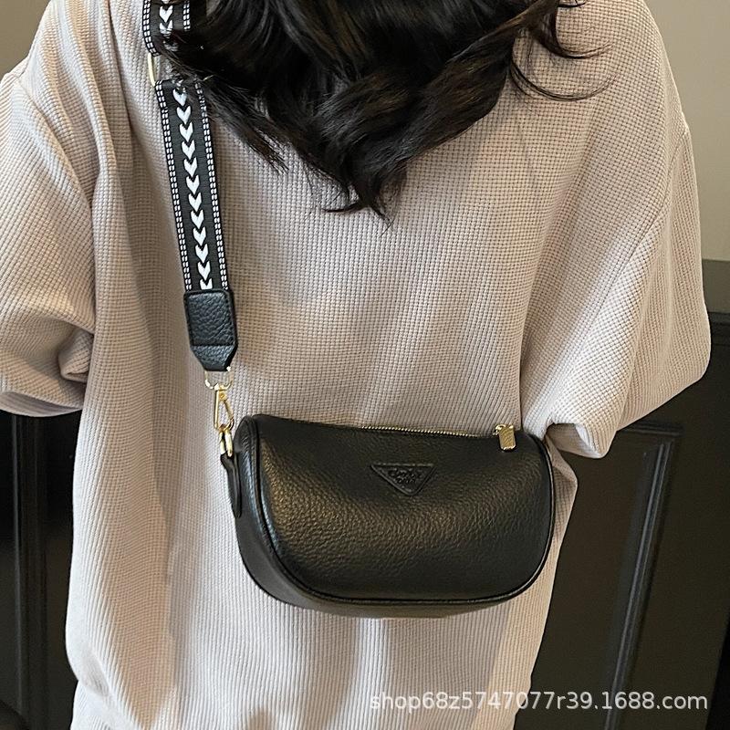 Simple Fashion Shoulder Bag 2025 New Retro Light Luxury Niche High-end Crossbody Bag Wide Shoulder Strap Commuter Bag
