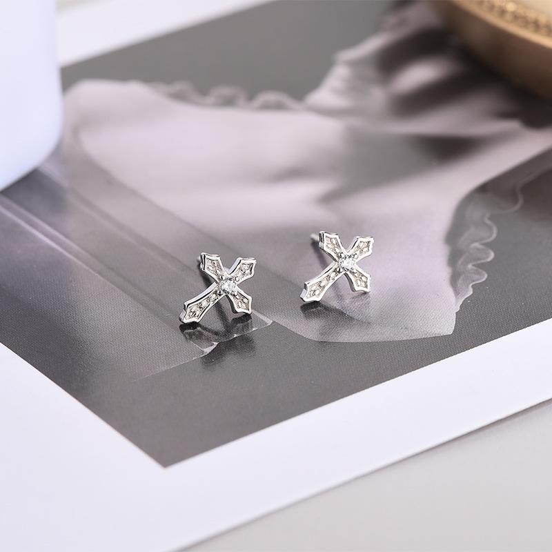 S925 Korean Silver Zircon Cross Earrings - Single Diamond, Personal and Simple Design