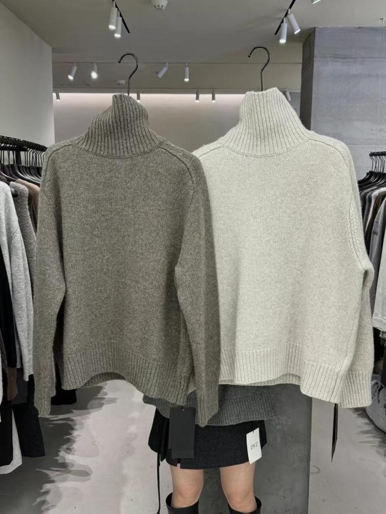 Elegant Korean Gray Turtleneck Knit Sweater for Women - 2024 Autumn/Winter Collection