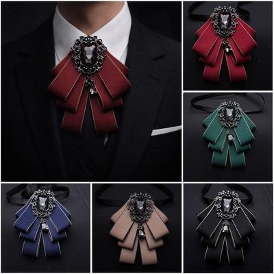 Broches en lichaamssieraden