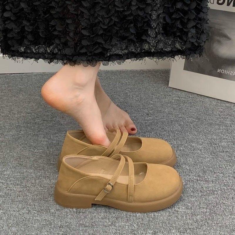 Mary Jane small leather shoes women's 2026 new autumn evening shoes spring and autumn skirt flat-bottomed French single shoes