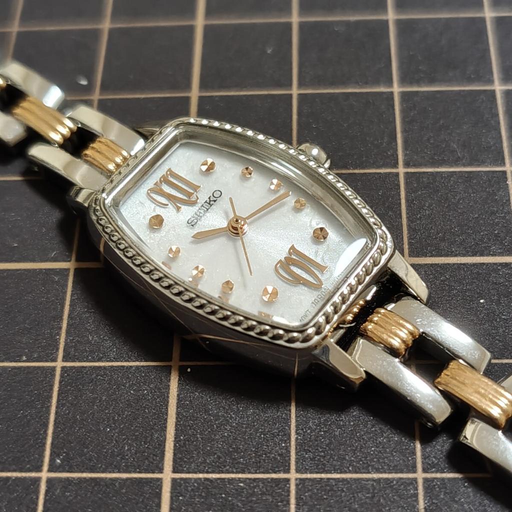 SEIKO TISSE Tonneau Ladies Solar Watch Code [Working Condition] (Management K26)