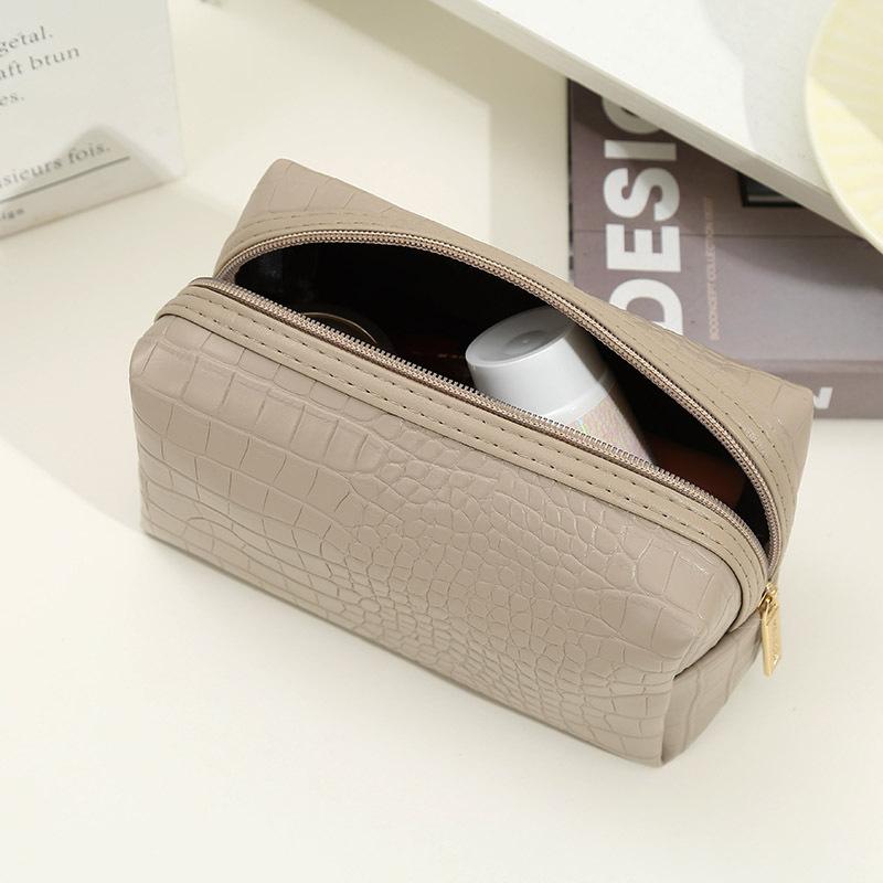 Fashion Waterproof PU Leather Makeup Bag Women Cosmetic Pouch Crocodile Embossed Pattern Travel Storage Organizer with Zipper