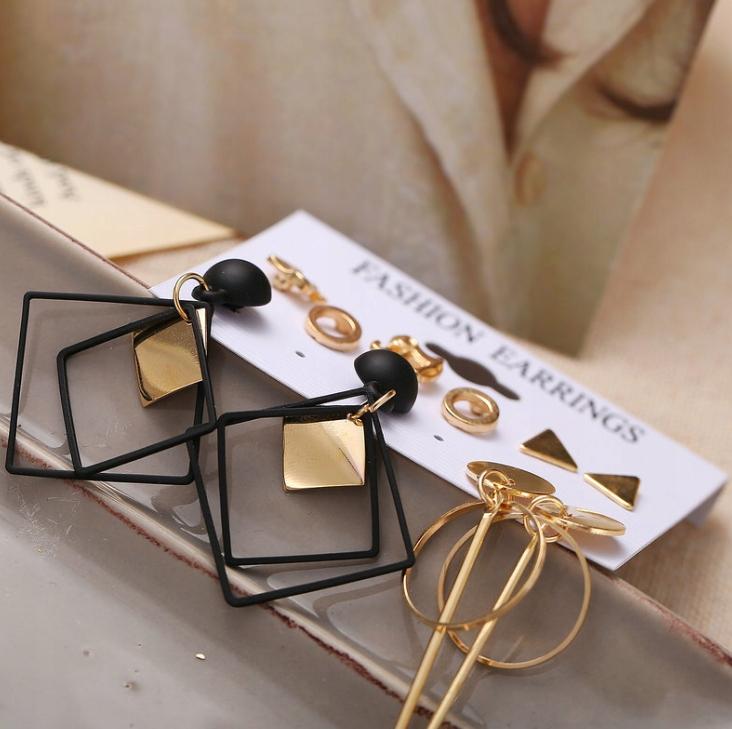 Set of 6 Pairs of Hoop Stud Earrings In Gold Square Elephants