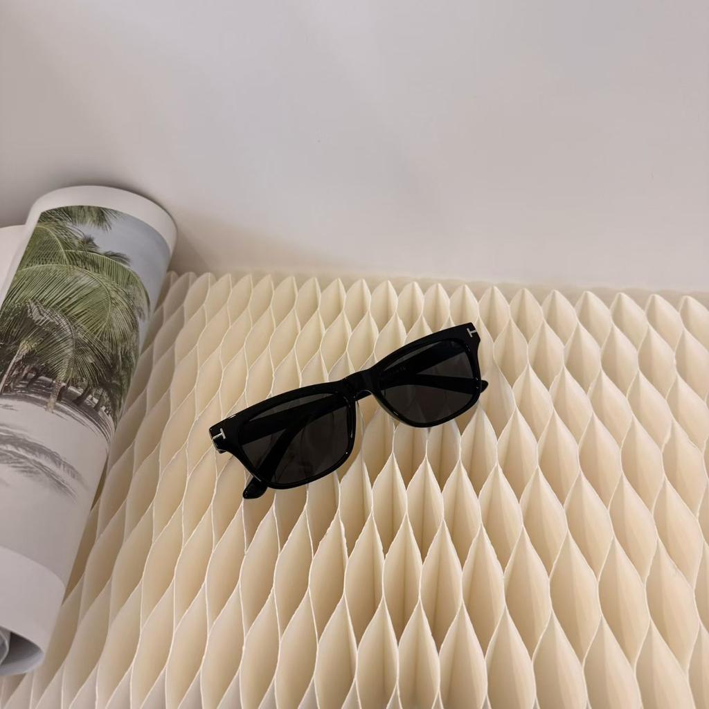 Naza T-shaped square sunglasses for women, advanced sense of individuality, European and American anti-ultraviolet sunglasses for men